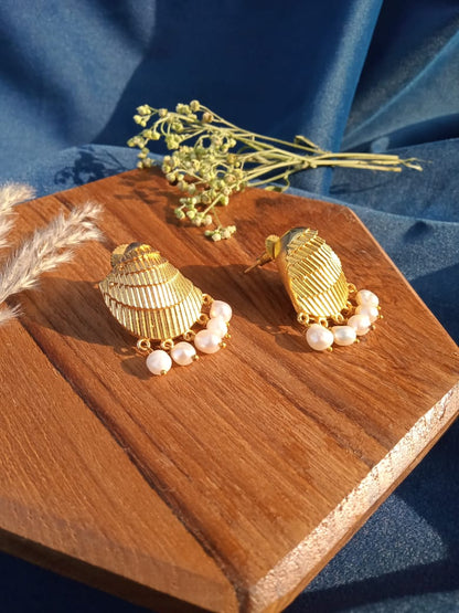 Golden Shell Pearl Drop Earring