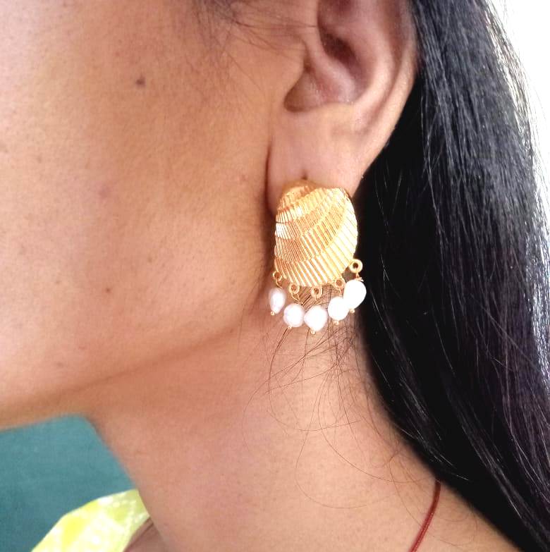 Golden Shell Pearl Drop Earring